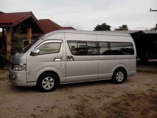 ขาย รถตู้ ป้ายทะเบียนพิเศษ vip ประเภท 36 toyota commuter สีบรอนซ์เงิน