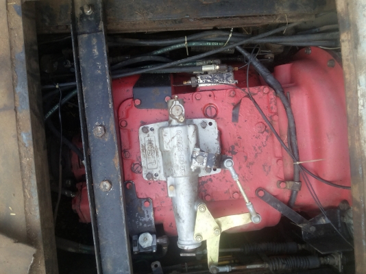 รถบรรทุกรถเกี่ยวพร้อมใช้งาน