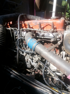 รถบรรทุกรถเกี่ยวพร้อมใช้งาน