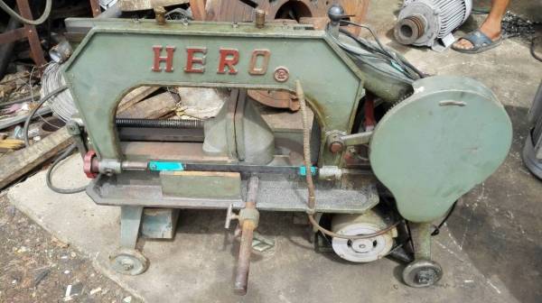 Sale>>เลื่อย HERO 16 นิ้ว รุ่นยาวพิเศษ มีปั้มน้ำ ไฟบ้าน 220 V. โทร 089-2499-123 นครปฐม