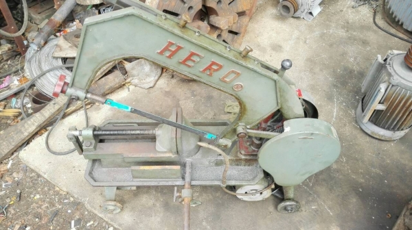 Sale>>เลื่อย HERO 16 นิ้ว รุ่นยาวพิเศษ มีปั้มน้ำ ไฟบ้าน 220 V. โทร 089-2499-123 นครปฐม