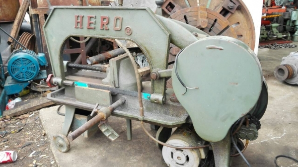 Sale>>เลื่อย HERO 16 นิ้ว รุ่นยาวพิเศษ มีปั้มน้ำ ไฟบ้าน 220 V. โทร 089-2499-123 นครปฐม