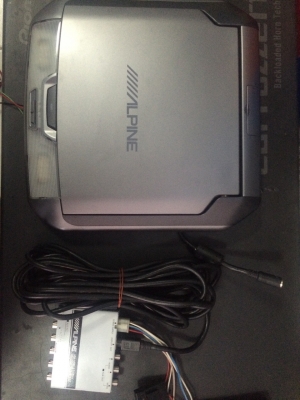 Alpine TMX-R1000 จอเพดาน 10.2นิ้ว ความละเอียดสี1.25ล้านพิกเซล มือ2 ญี่ปุ่น