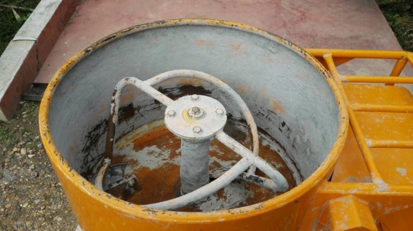 Sale>>โม่ปูนฉาบ BATON (ไม่มีมอเตอร์) ต่อรองโทร 089-2499-123 นครปฐม