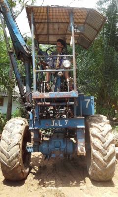 ขายรถคีปไม้ FORD เครื่องรุ่น 5500 ที่คีปแบบหมุนได้ เอกสารอินวอย จากมาเลเซีย ราคา 220000