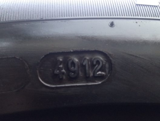 ยาง Michelin 235 55 17 สิ้นปี12 ราคาไม่แพง