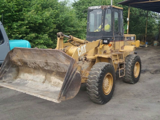 ขายรถตักล้อยาง CAT 916 เอกสารอินวอย ราคา 750000