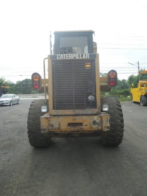 ขายรถตักล้อยาง CAT 916 เอกสารอินวอย ราคา 750000