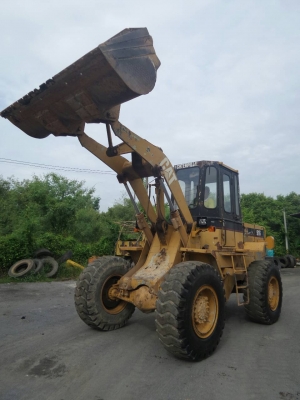 ขายรถตักล้อยาง CAT 916 เอกสารอินวอย ราคา 750000