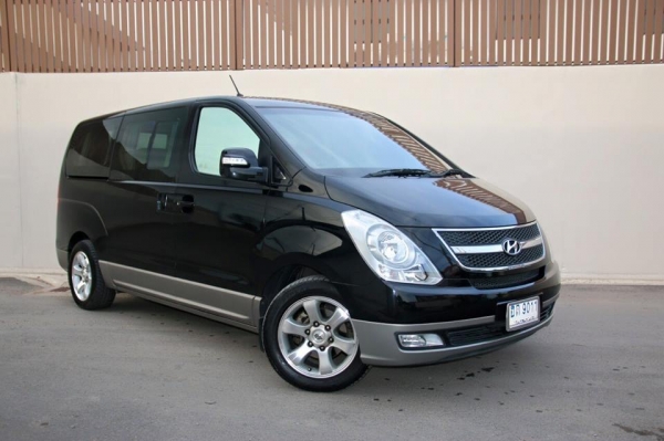 ขาย HYUNDAI H-1 MAESTO ปี2009 เกียร์ Auto เครื่องดีเซล ตัวtop สีดำ