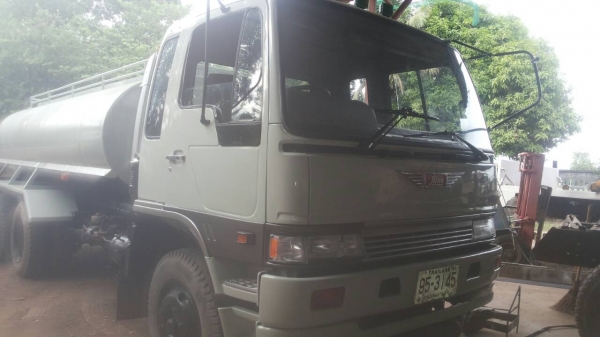 ขายด่วนครับ รถน้ำ HINO FF3H เครื่อง HO7D 195 บรรจุน้ำ 15,000 ลิตร ทำสีใหม่ครับ พร้อมใช้แล้วครับ