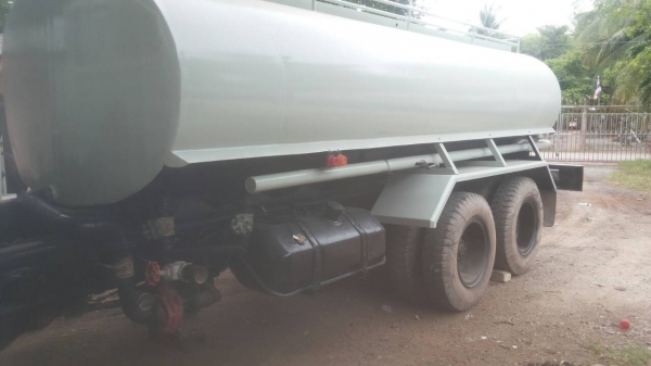 ขายด่วนครับ รถน้ำ HINO FF3H เครื่อง HO7D 195 บรรจุน้ำ 15,000 ลิตร ทำสีใหม่ครับ พร้อมใช้แล้วครับ