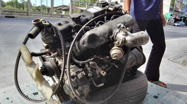 ขายเครื่อง4JB1 (เครื่องพัง) ขายเครื่อง4JB1 (เครื่องพัง)