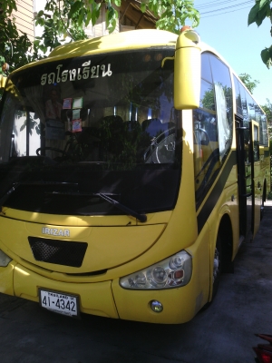 ขายรถบัสโรงเรียน สภาพดีพร้อมให้งาน