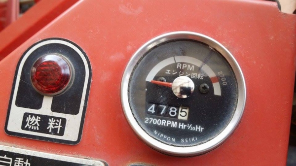 รถเกี่ยวข้าวพร้อมนวดข้าวในตัว แบบนั่งขับ เก่าญี่ปุ่น YANMAR   รุ่น TC2200K สภาพดี รถพร้อมใช้งาน