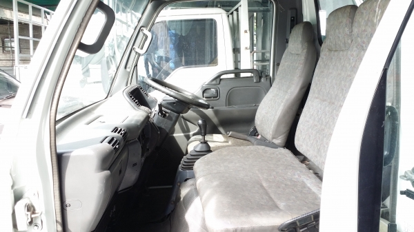 ขายNKR4ล้อไม่ติดเวลาป้ายเล็ก2500cc88แรงดีเซล