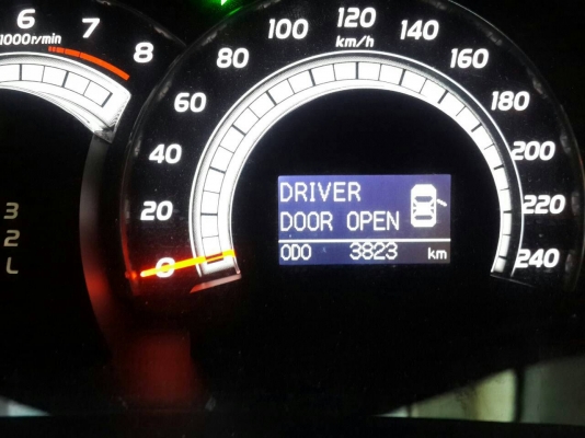 ขายเก๋ง toyota คัมรี่ 2.0 ออโต้ ท็อป ปี08 สภาพนางฟ้ารถสวยจัดไม่ตำนิ ทะเบียนพร้อมโอน