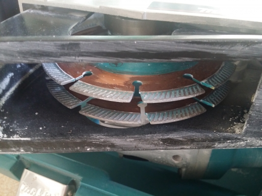 เครื่องเซาะร่องใบคู่ makita เครื่องเซาะร่องใบคู่ makita