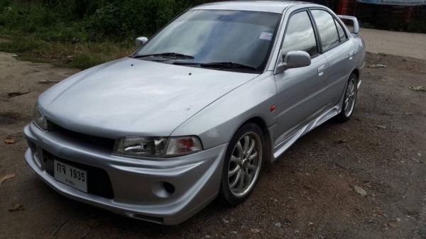ขาย Mitsubishi lancer ท้ายเบ้นซ์ เกียร์ออโต้ ชุดแต่งรอบคัน ราคา 108,000 บาท ++++ ขาย Mitsubishi lancer ท้ายเบ้นซ์ เกียร์ออโต้ ชุดแต่งรอบคัน ราคา 108,000 บาท ++++