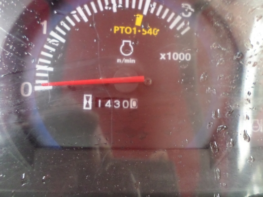 ขายรถไถ KUBOTA L3608 4WDรถสภาพเดิมๆมีอุปกรณ์2ชิ้นใบมีดันหน้า+ผานหลังพรวนดิน เจ้าของทำงานเป็นหมออยู่โรงพยาบาลรถใช้งานน้อยไม่มีเวลาขับจอดไว้เฉยๆเลยอยากขายออกเครื่องดีพร้อมลุยงานแรงดีไม่มีตก เกียดี ไฮโดรลิกดีไม่มีเยิ้ม ช่วงล่างแน่นปึก แบ็ตเตอร์รี่ดี สีสวยเดิ