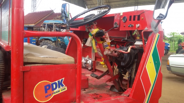 ขายรถอีแต๋นด้ำราคา195000บาท คัชชีหน้าใหญ่ บรรณทุกได้4ตัน 6ล้อ ยกหัวได้เครื่อง4สูบ กะบอกด้ำใหญ่กะบะยาว3เมตรหัว1.30เมตร พร้อมใช้งานรถอยู่ว้งบัว อคลองขลุง จ กำแพงเพชรสนใจโทร0813655887อำพร พาเจริญราคานื้ยังต่อรองได้อืกนะครับ