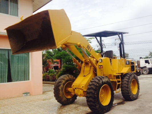 ขายรถตักล้อยาง CAT 910E พร้อมใช้งาน,เล่มทะเบียนพร้อม