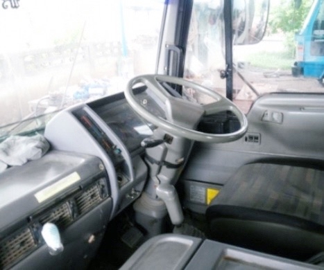 HINO KL 300 - 150 HP WO6D หกล้อดั๊มพ์ กระบะดั๊มพ์เหล็ก 5 ตันความยาว 3.60 เมตรสภาพดีพร้อมบรรทุกหนักได้เลย หัวเก๋งไฮเทควางใหม่ลงเล่มครบพร้อม ภายในคอนโซลสวย แอร์เย็น พวงมาลัยเพาเวอร์ ระบบเบรคทริ๊ปฟี้ ช่วงล่างแน่น คัชซีมีดามดามบ้างนิดหน่อยครับสภาพดีพร้อมใช้งา