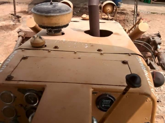 ขายรถแทร็กเตอร์ CAT รุ่นD4E สภาพพร้อมใช้งาน สนใจโทร 090-8588220คุณนะ 093-3258446คุณบิว ID:narong498 หรือเข้าดูสินค้าอื่นๆได้ที่ www.truck.in.th/498 หรือเพจFacebook ณรงค์ ซื้อขายรถมือสอง (เว็บไซต์ส่วนตัว) หรือFacebook ตลาดรถมือสอง คุณนะ