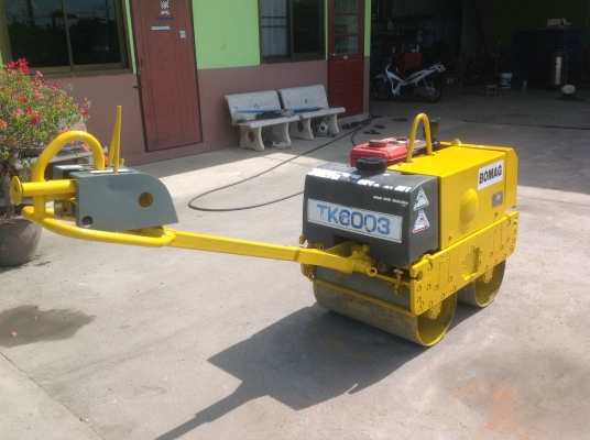 ขายรถบดเดินตามBomagรุ่นBW61Yมือสองญี่ปุ่นสั่นสเทือนได้