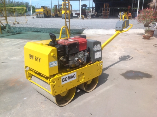 ขายรถบดเดินตามBomagรุ่นBW61Yมือสองญี่ปุ่นสั่นสเทือนได้
