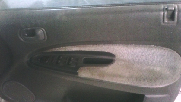 ขายประตู4บาน พร้อมชุดกระจกไฟฟ้า