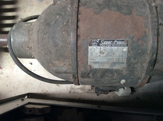 ขายหินเจียตั้งโต้ะตัวใหญ่ใช้งานได้ปกติ ขายหินเจียตั้งโต้ะตัวใหญ่ใช้งานได้ปกติ