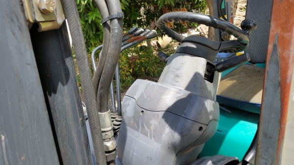 ขายด่วนรถยกKOMATSU FG25-15 ยก2.5ตันเสาสูง3เมตรงาสไลย์ได้รถนอกนำเข้ายังไม่เคยใช้งานในเมืองไทยเลย=รุ่นใหม่ขายถูกๆๆ