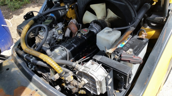 ขายด่วนรถยกKOMATSU FG25-15 ยก2.5ตันเสาสูง3เมตรงาสไลย์ได้รถนอกนำเข้ายังไม่เคยใช้งานในเมืองไทยเลย=รุ่นใหม่ขายถูกๆๆ