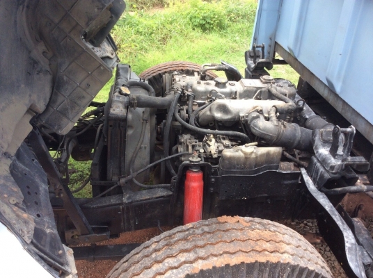 ISUZU4ล้อ รถห้างแท้ปี40 เครื่องดี ครัทซีสวย แอร์พร้อม ขาย 330,000 บาท (ศุภากร 081-1903107 , 081-4252943)