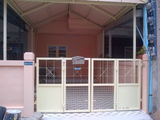 ขายบ้านเคหะชุมชน 1 สระบุรี 18 ตรว ทาวน์เฮาส์ 2ชั้น ราคา 1200000 บาท โทร  0843376760