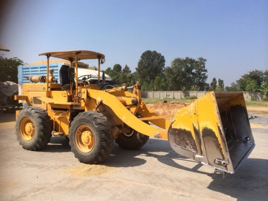 TCM STD 30 รถตักล้อยาง สภาพพร้อมใช้ เครื่องเดิม ใช้งานทุกวัน ตักขึ้นรถพ่วงเกษตรได้เลย รถทำงานได้ดี พร้อมใช้