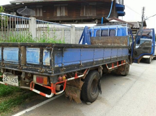 หกล้อ อีซูซุ NPR120ปี38 สภาพพร้อมใช้งาน เล่มทะเบียน.โอน^^ปรับราคาใหม่ 365,000บ^^ ครับท่าน