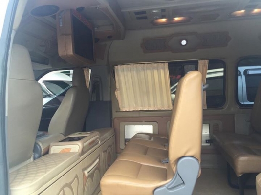 ขายรถตู้ดีเซล2.5ปี05แต่งวีไอพีแอร์บัสโทร0877758887นางเบสท์รถตู้ท่าพระ