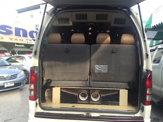 ขายรถตู้ดีเซล2.5ปี05แต่งวีไอพีแอร์บัสโทร0877758887นางเบสท์รถตู้ท่าพระ