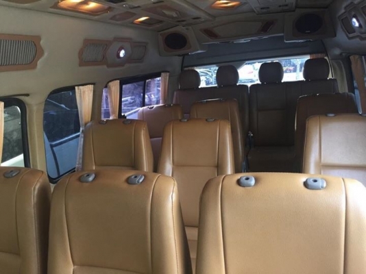 ขายรถตู้ดีเซล2.5ปี05แต่งวีไอพีแอร์บัสโทร0877758887นางเบสท์รถตู้ท่าพระ