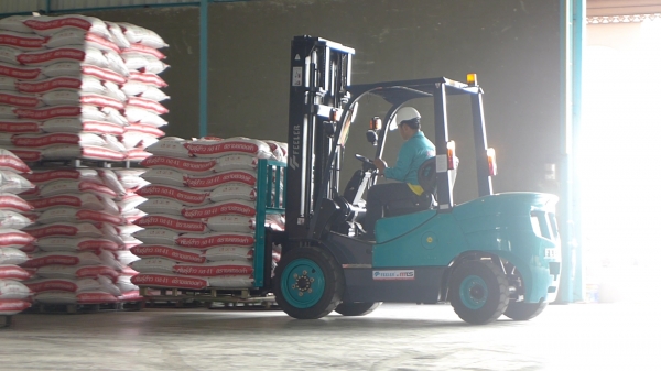 ขาย รถยก Forklift Feeler (ใหม่) 2.5-3 Tons ระบบเครื่องยนต์ (เบนซิน,ดีเซล, แก๊ส) ขาย รถยก Forklift Feeler (ใหม่) 2.5-3 Tons ระบบเครื่องยนต์ (เบนซิน,ดีเซล, แก๊ส)