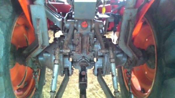 ขออนุญาตฝากขายรถไถ KUBOTA L4508 พร้อมผาน6 ราคา 220,000 มีเล่มทะเบียนพร้อมโอน มีรถขนส่งบริการทั่วไทย และยังมีรถไถ รถขุดเล็ก หลายรุ่นหลายราคา สนใจโทรสอบถามได้ครับ 0818618678