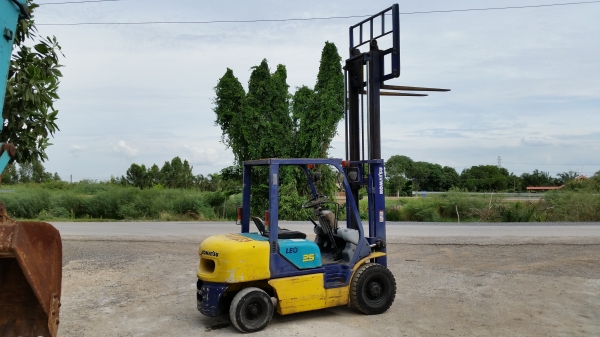 ขายด่วนรถยกKOMATSU FG25-12 ยก2.5ตันเสาสูง3เมตรรถนอกนำเข้ายังไม่เคยใช้งานในเมืองไทยเลย=รุ่นใหม่ขายถูกๆๆ