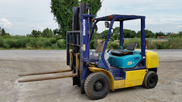 ขายด่วนรถยกKOMATSU FG25-12 ยก2.5ตันเสาสูง3เมตรรถนอกนำเข้ายังไม่เคยใช้งานในเมืองไทยเลย=รุ่นใหม่ขายถูกๆๆ