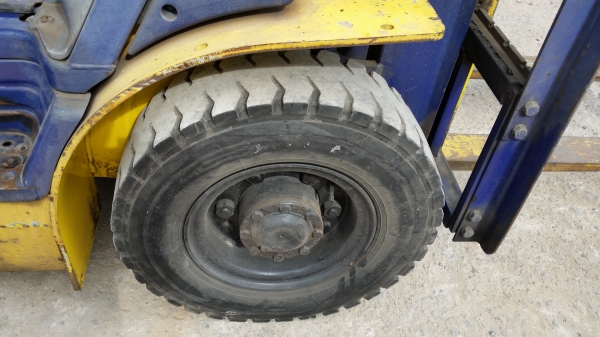 ขายด่วนรถยกKOMATSU FG25-12 ยก2.5ตันเสาสูง3เมตรรถนอกนำเข้ายังไม่เคยใช้งานในเมืองไทยเลย=รุ่นใหม่ขายถูกๆๆ