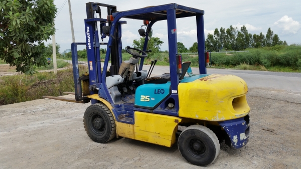ขายด่วนรถยกKOMATSU FG25-12 ยก2.5ตันเสาสูง3เมตรรถนอกนำเข้ายังไม่เคยใช้งานในเมืองไทยเลย=รุ่นใหม่ขายถูกๆๆ