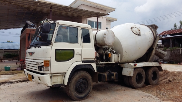 ขายรถโม่ปูน 10 ล้อ 7 คิว Hino FS 600B เครื่อง V8 8 สูบ 300 แรงม้า 3 เพลา