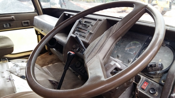 ขายรถโม่ปูน 10 ล้อ 7 คิว Hino FS 600B เครื่อง V8 8 สูบ 300 แรงม้า 3 เพลา