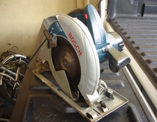 ขายเลื่อยวงเดือน BOSCH รุ่น GKS 235 ขนาด 9"